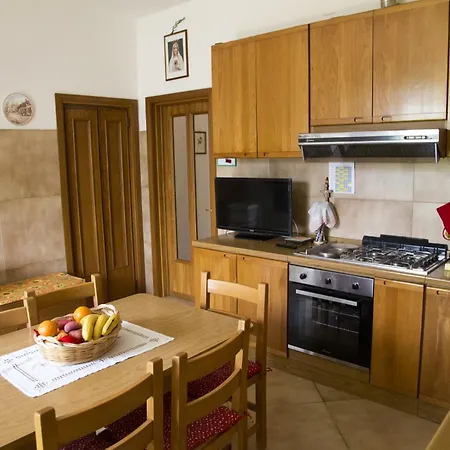 Casa Mia -per Sentirti A Casa Tua - Giardino, Parcheggio E Jacuzzi Vakantiehuis Perugia