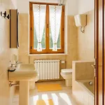 Casa Mia -per Sentirti A Casa Tua - Giardino, Parcheggio E Jacuzzi 度假居 *