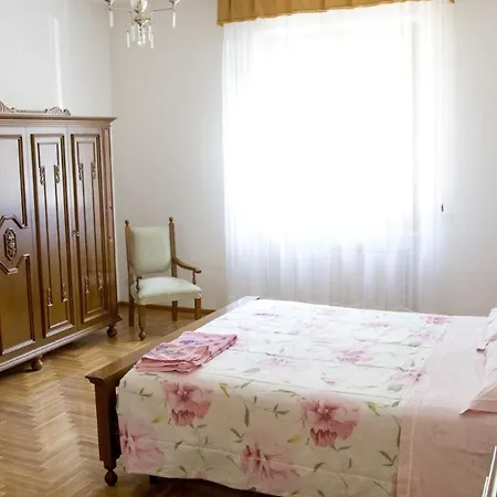 Casa Mia -per Sentirti A Casa Tua - Giardino, Parcheggio E Jacuzzi