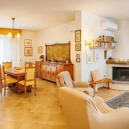 Casa Mia -per Sentirti A Casa Tua - Giardino, Parcheggio E Jacuzzi 別荘